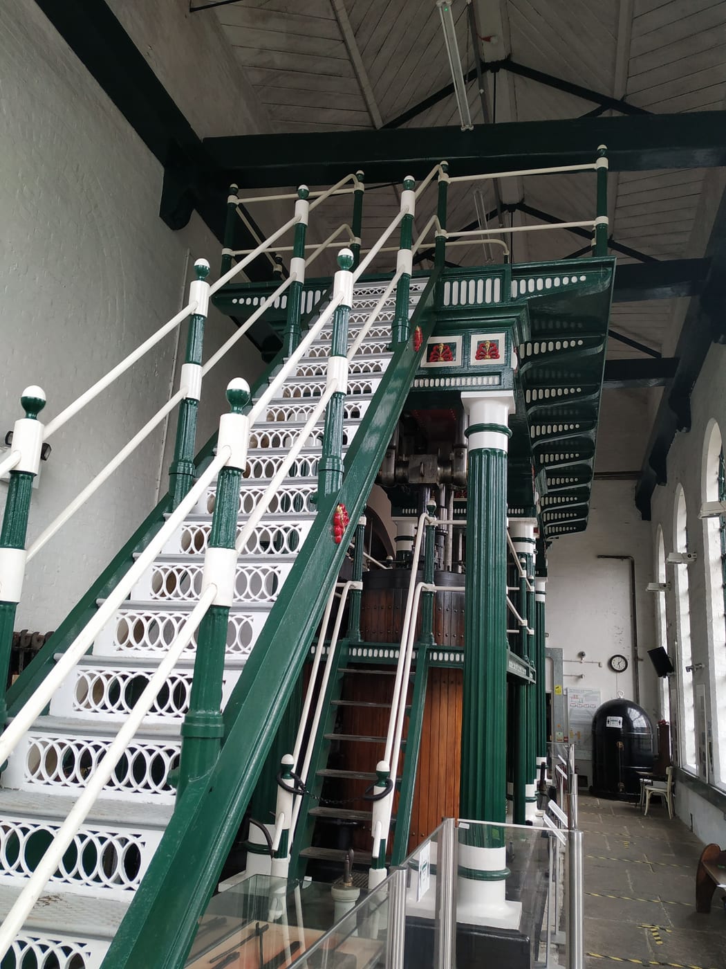 Steps to the beam platform